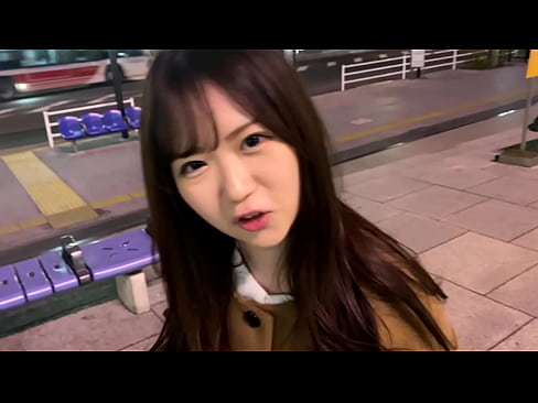 ❤️ Ajo është një shoqe që i përkiste të njëjtit klub në universitet. Dhe ajo është vajza më tërheqëse në klub. Kjo është një atmosferë seksi japoneze. ❌ Video porno tek ne ❌️