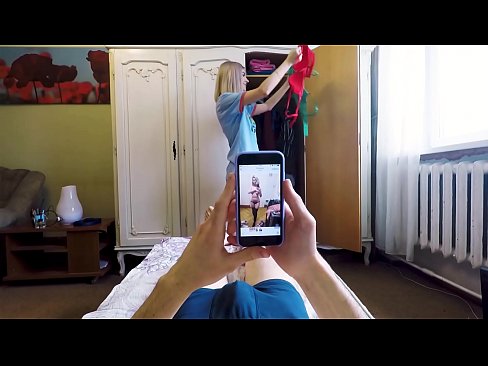 ❤️ Njerka e bëri vëllain e saj të mbaronte pak para se nëna të vinte në shtëpi ❌ Video porno tek ne ❌️